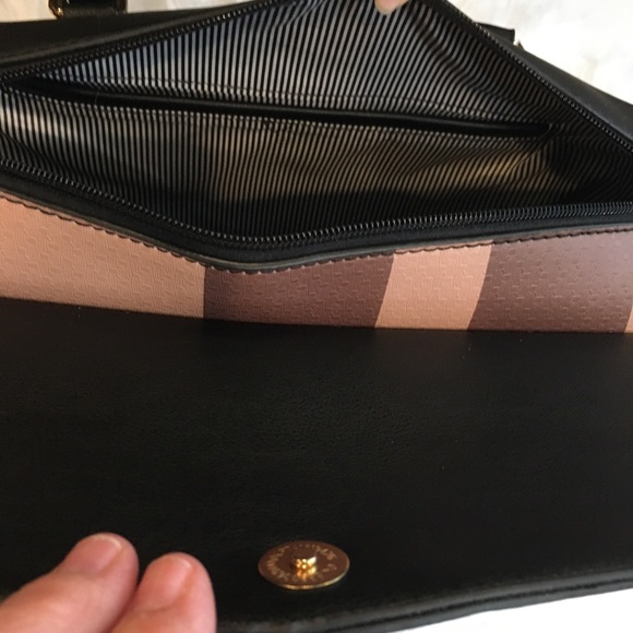 Vegan Leather The Doctor Style Plaid Handbag - Picture 8 of 12